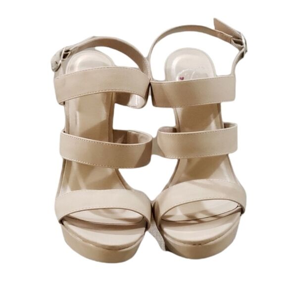Sexy nude strapy heels - Picture 1 of 5
